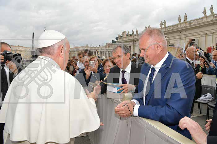 %_tempFileName351388_17102018%