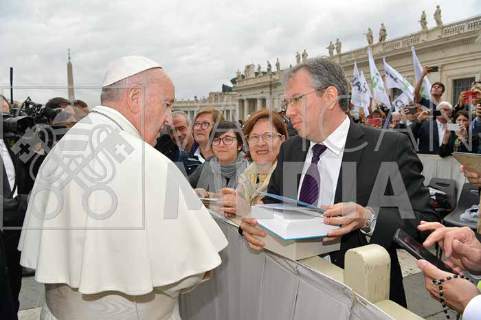 %_tempFileName351412_17102018%