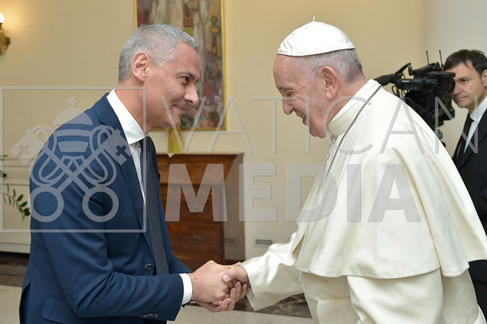 %_tempFileName00439_30112018%