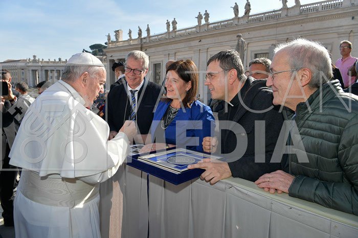 %_tempFileName393374_14112018%