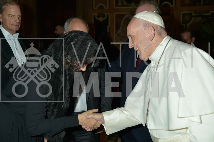 %_tempFileName00374_20112018%