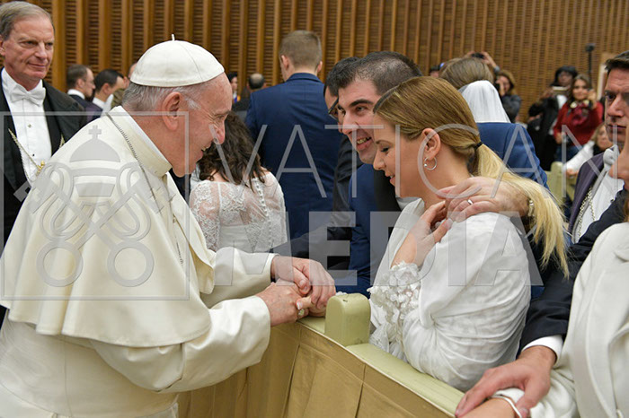 %_tempFileName424536_12122018%