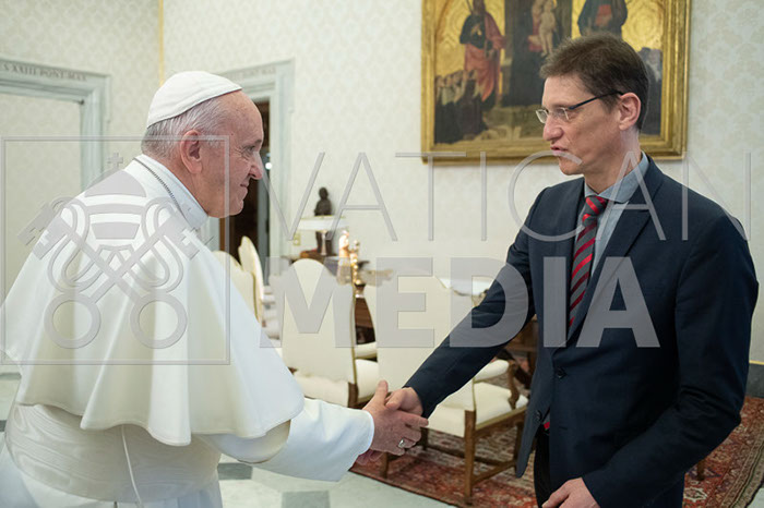 %_tempFileName01989_01022019%