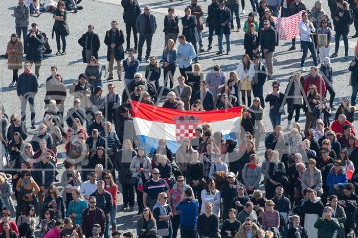 %_tempFileName00100_17022019%