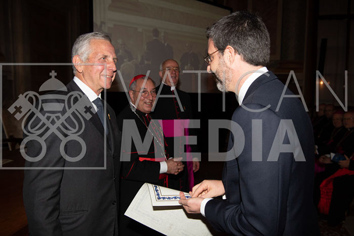 %_tempFileName00377_22022019%