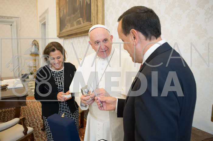 %_tempFileName00943_18032019%