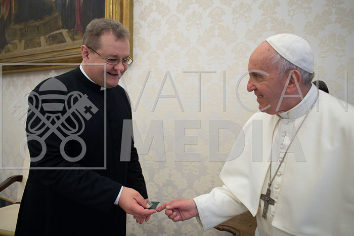 %_tempFileName00785_04042019%