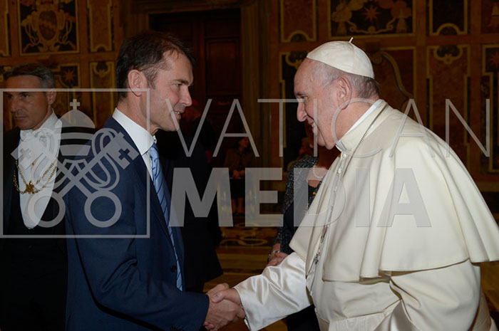 %_tempFileName00989_13042019%