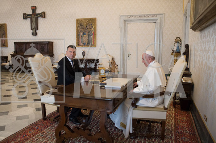 %_tempFileName00062_25042019%