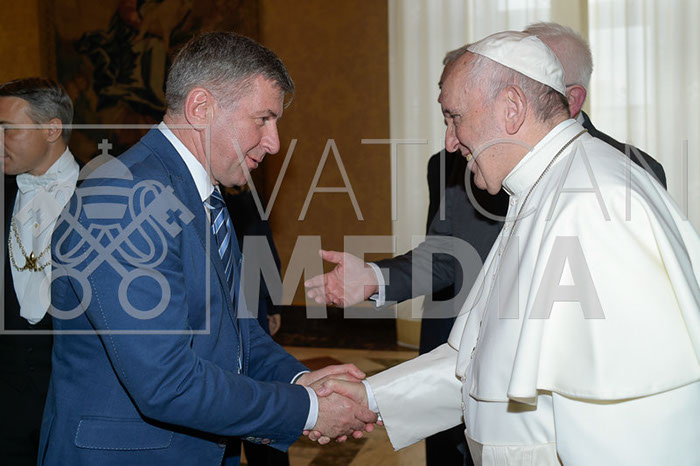 %_tempFileName00689_18052019%