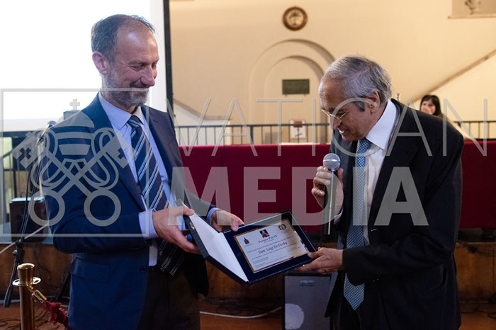 %_tempFileName01352_04062019%