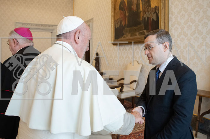 %_tempFileName00077_06062019%