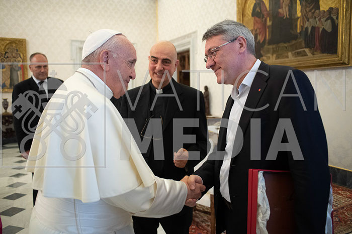 %_tempFileName00989_15062019%