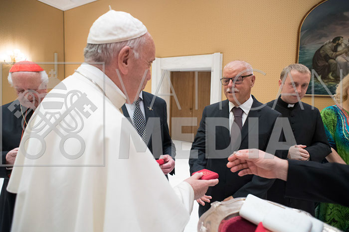 %_tempFileName00163_26062019%