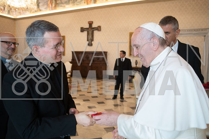 %_tempFileName01049_30082019%