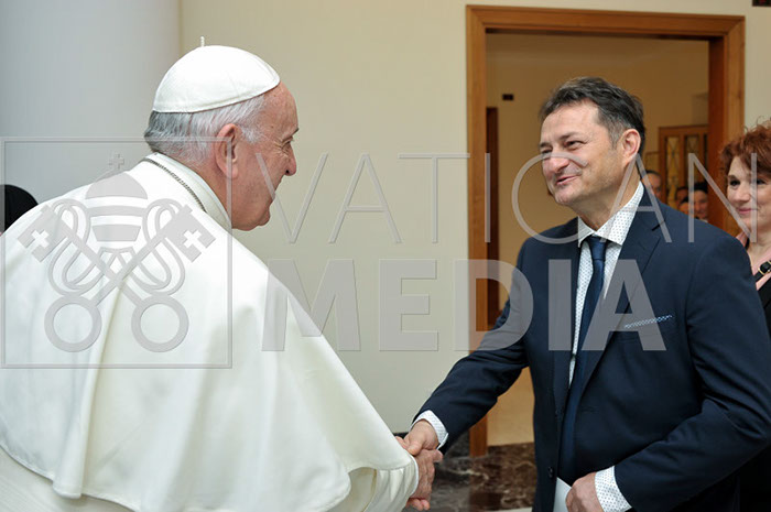 %_tempFileName00518_27092019%