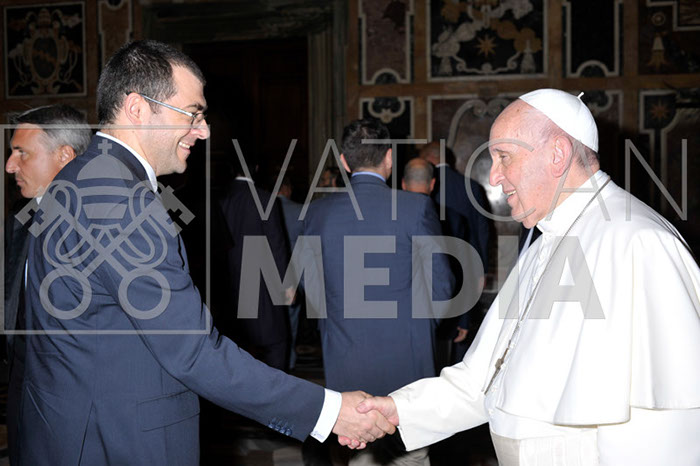 %_tempFileName01077_16092019%