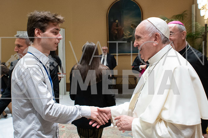 %_tempFileName00877_28092019%