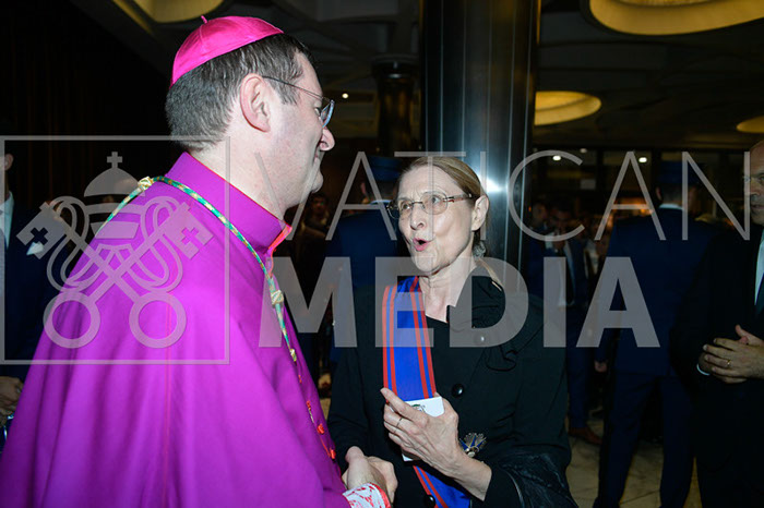 %_tempFileName05833_04102019%