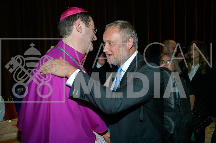 %_tempFileName05894_04102019%