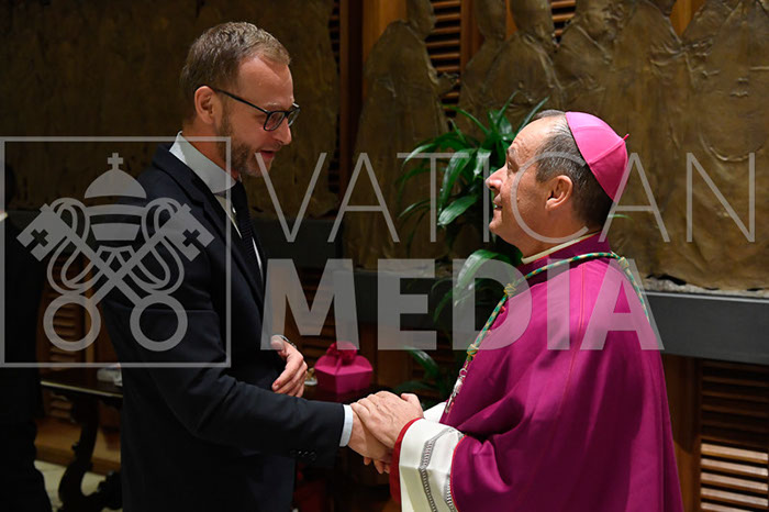 %_tempFileName08136_04102019%