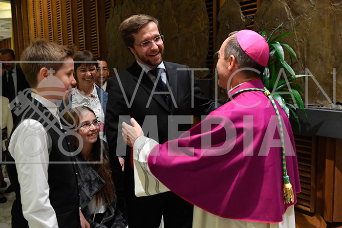 %_tempFileName08596_04102019%