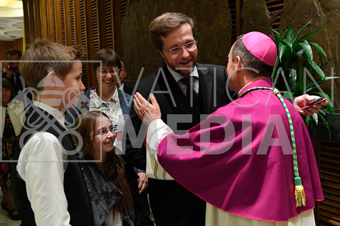 %_tempFileName08598_04102019%