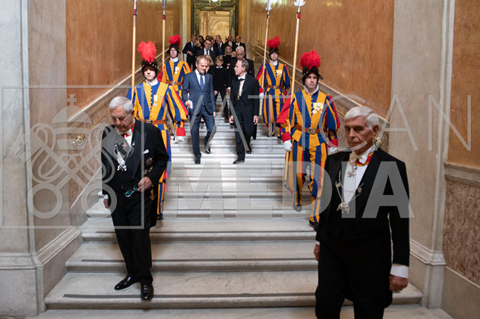 %_tempFileName00989_05102019%