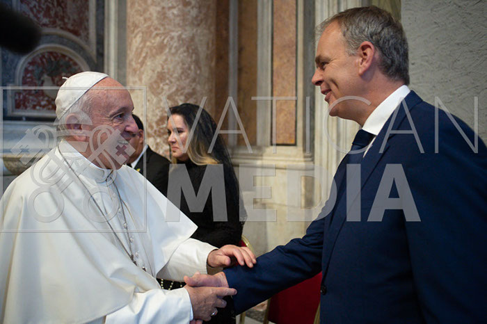 %_tempFileName16619_13102019%