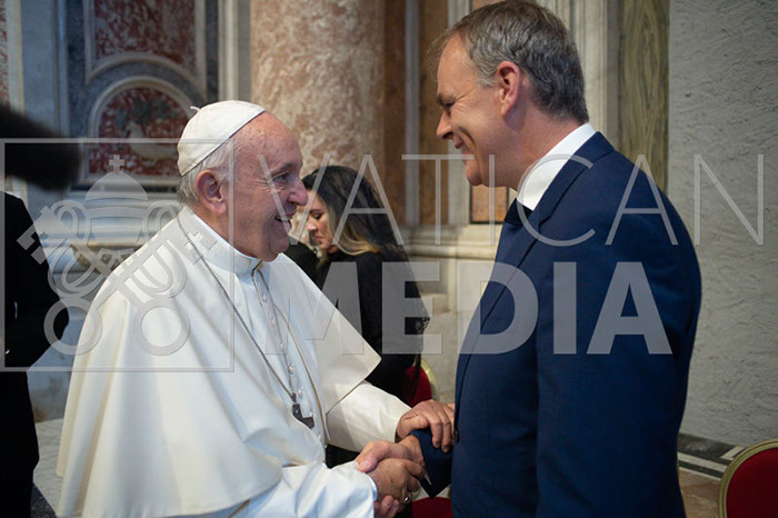 %_tempFileName16621_13102019%