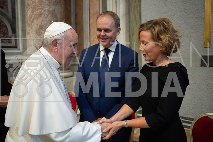 %_tempFileName16638_13102019%