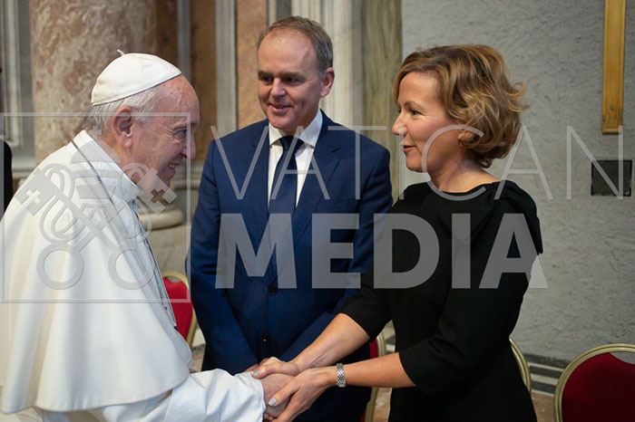 %_tempFileName16639_13102019%