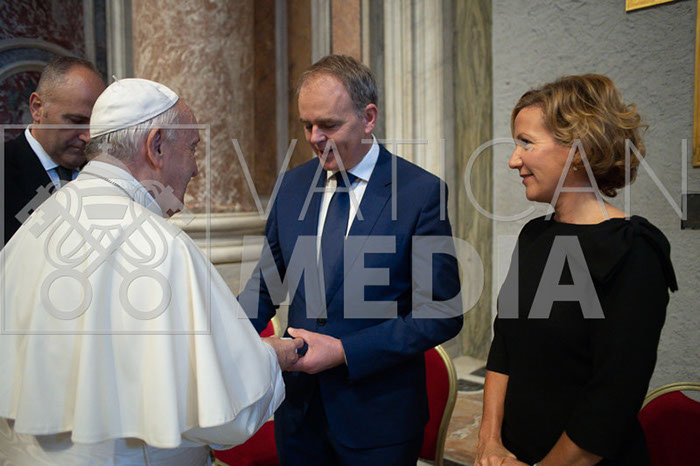 %_tempFileName16644_13102019%