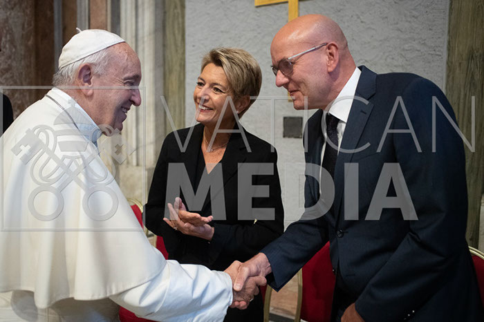 %_tempFileName16671_13102019%