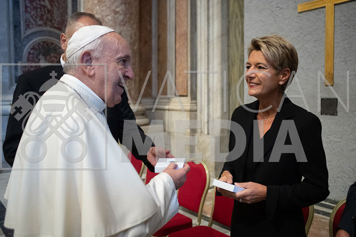 %_tempFileName16683_13102019%