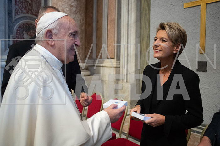 %_tempFileName16684_13102019%