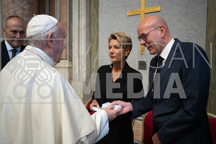 %_tempFileName16687_13102019%