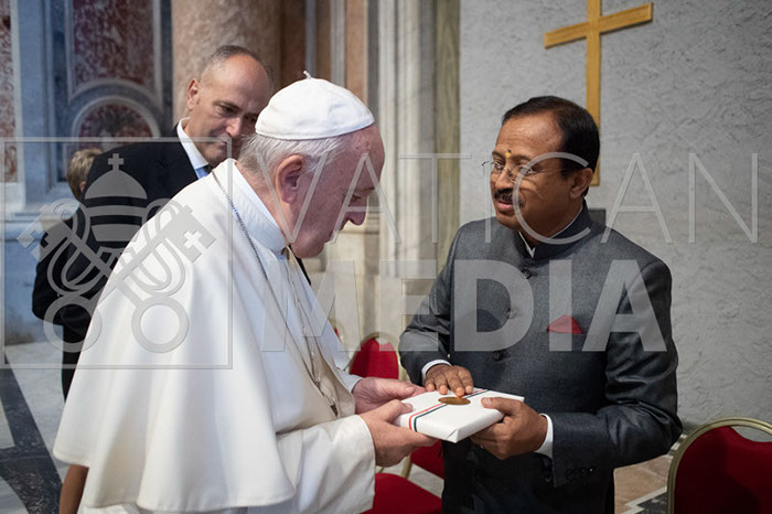 %_tempFileName16735_13102019%