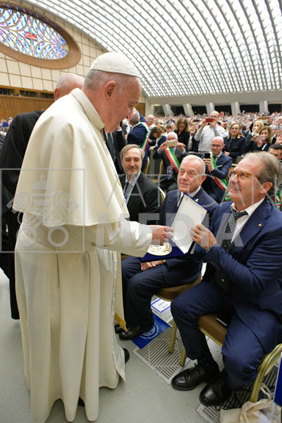 %_tempFileName03299_31102019%