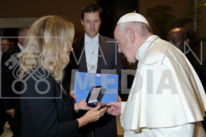 %_tempFileName00236_04112019%