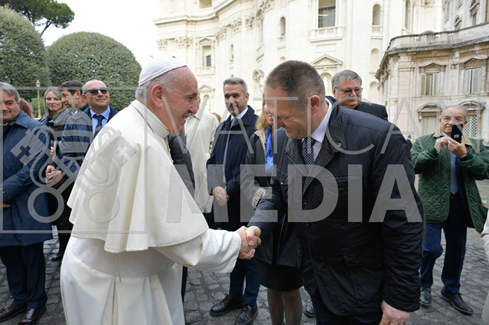 %_tempFileName00437_06112019%