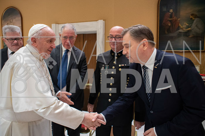 %_tempFileName00049_04122019%