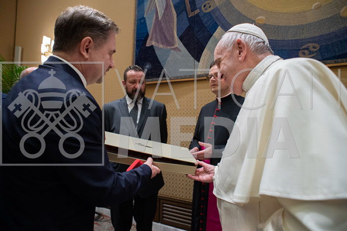 %_tempFileName00203_04122019%