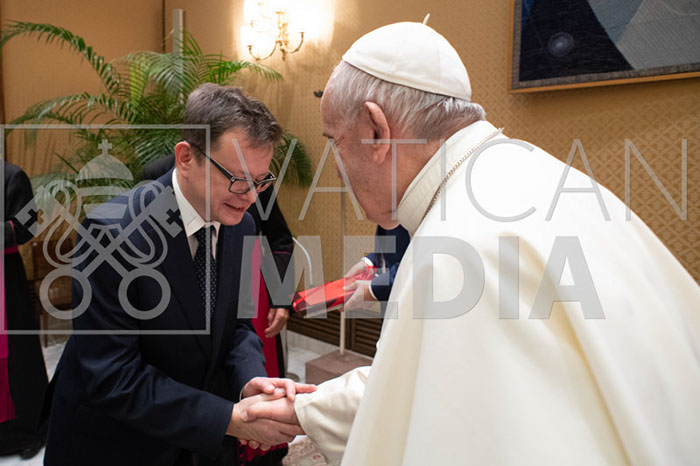 %_tempFileName00236_04122019%