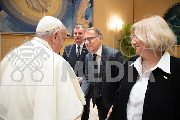 %_tempFileName00256_04122019%