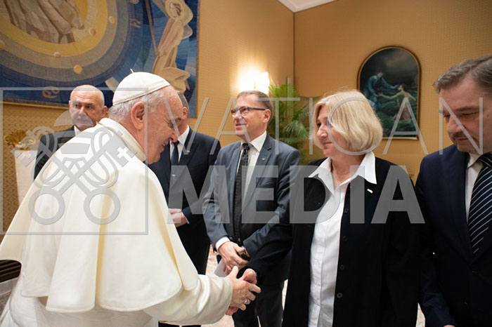 %_tempFileName00260_04122019%