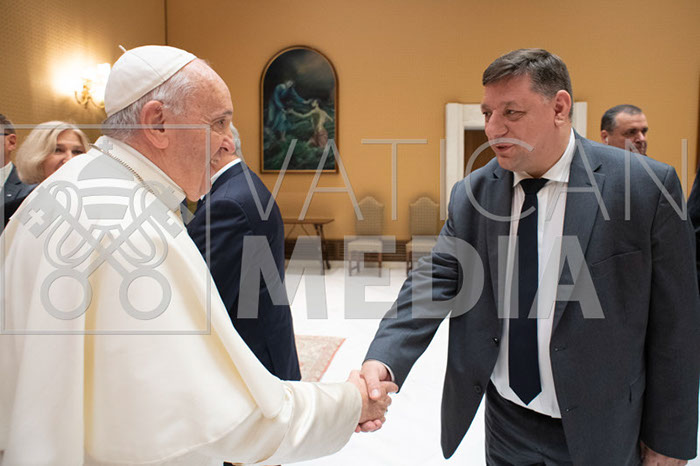 %_tempFileName00272_04122019%