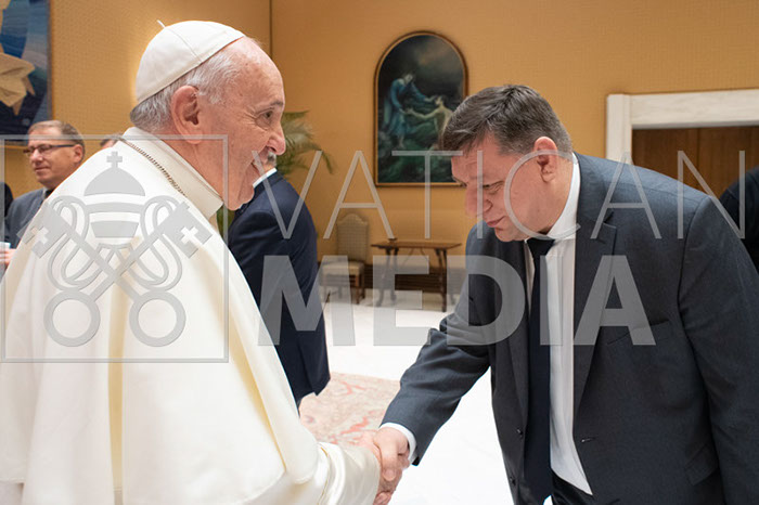 %_tempFileName00275_04122019%