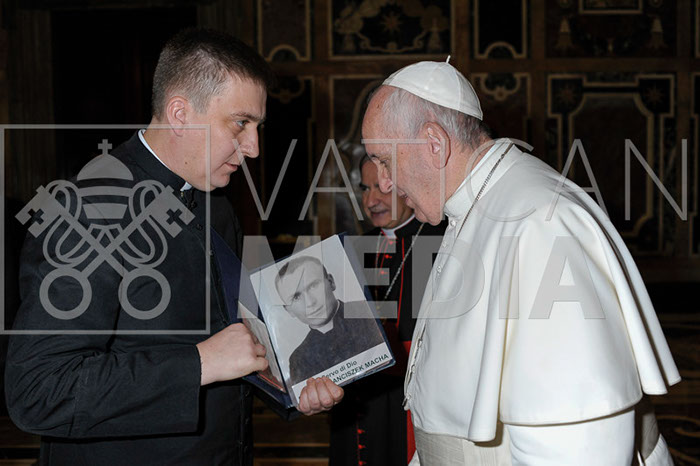 %_tempFileName01569_12122019%