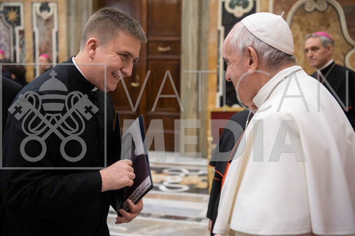 %_tempFileName01570_12122019%